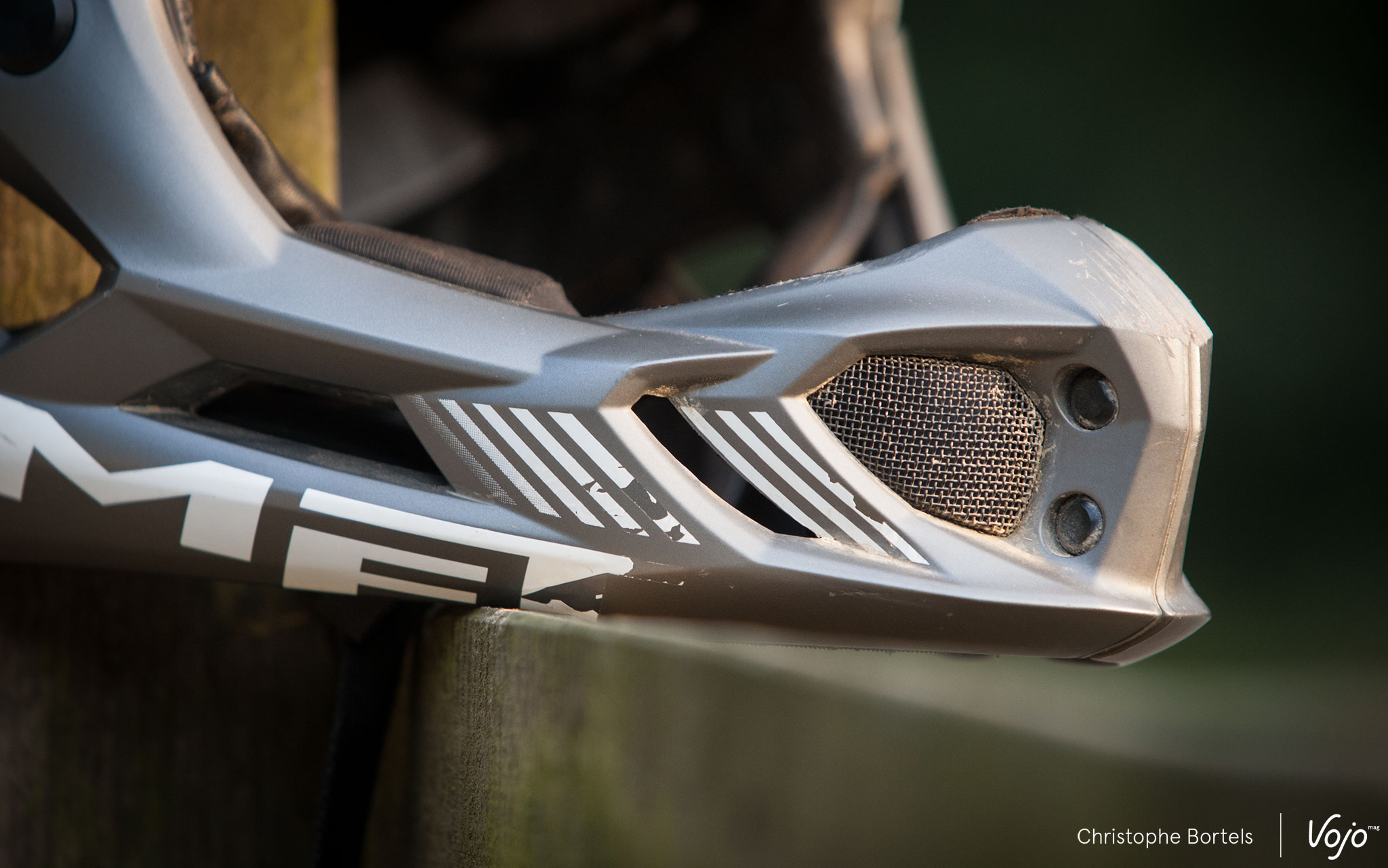 met-parachute-update-1