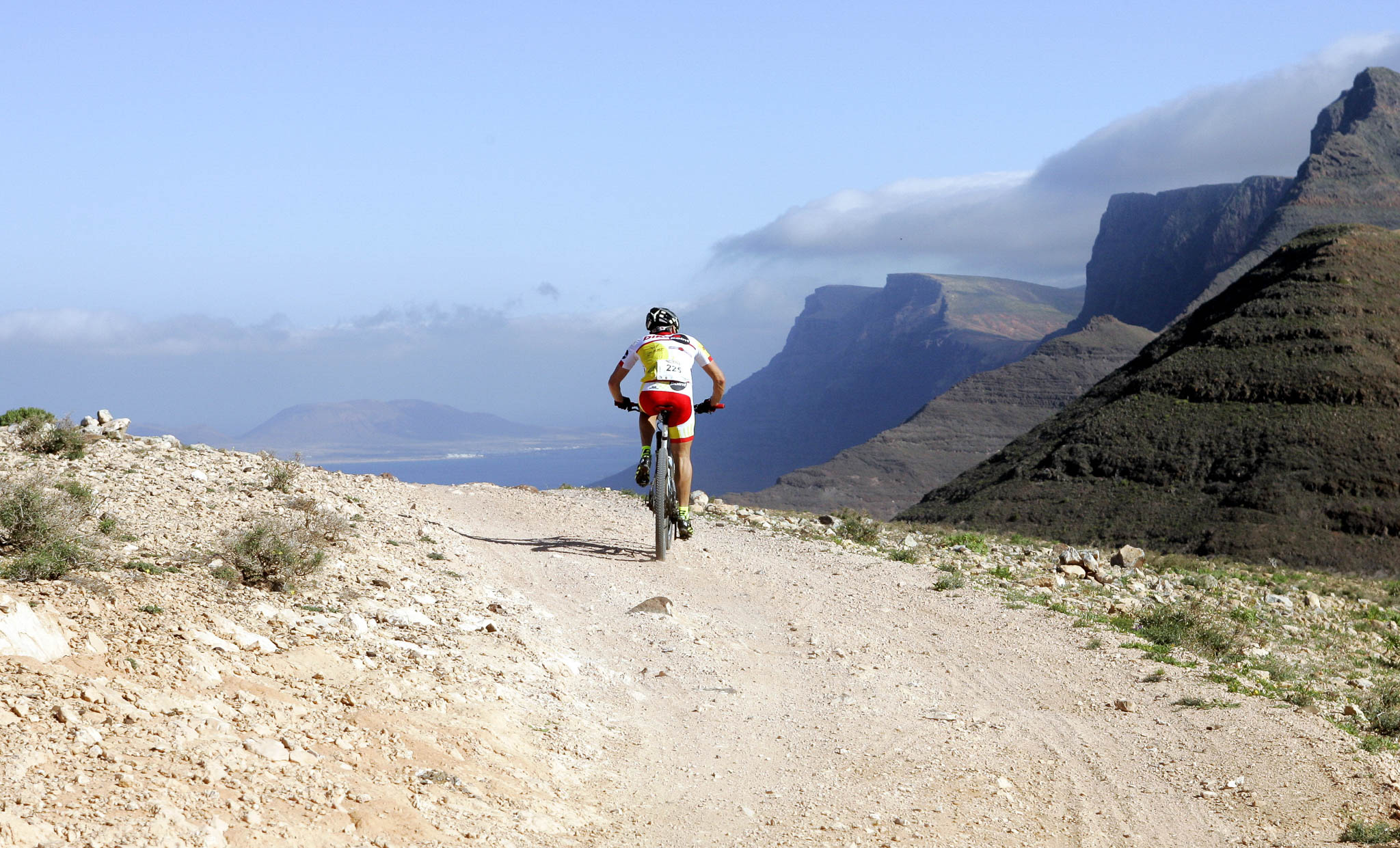 4Stage_MTB_Race_Lanzarote_Copyright_LaSanta_VojoMag-2
