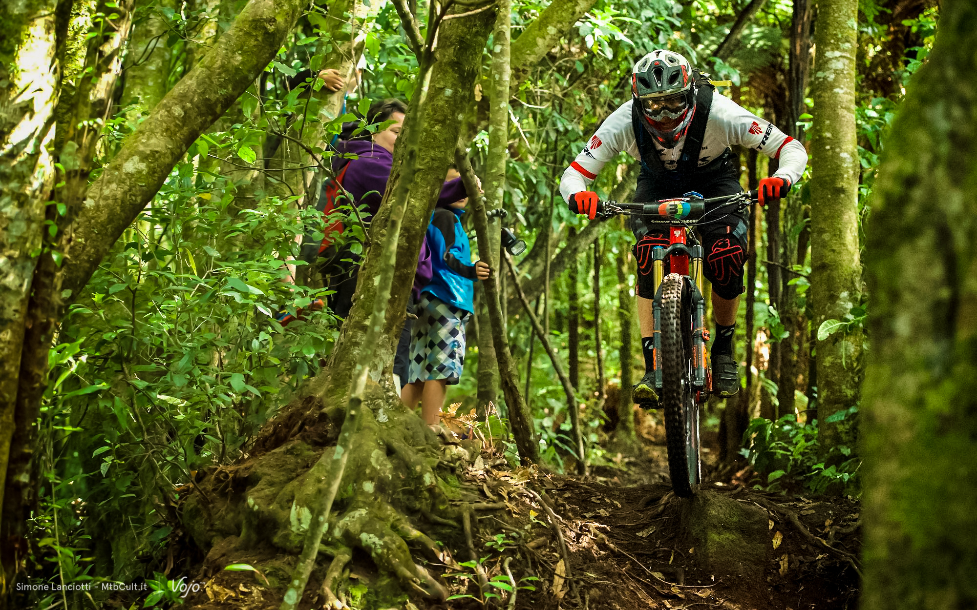 Enduro_World_Series_Rotorua_Copyright_Simone_Lanciotti_MTBCult_VojoMag-43
