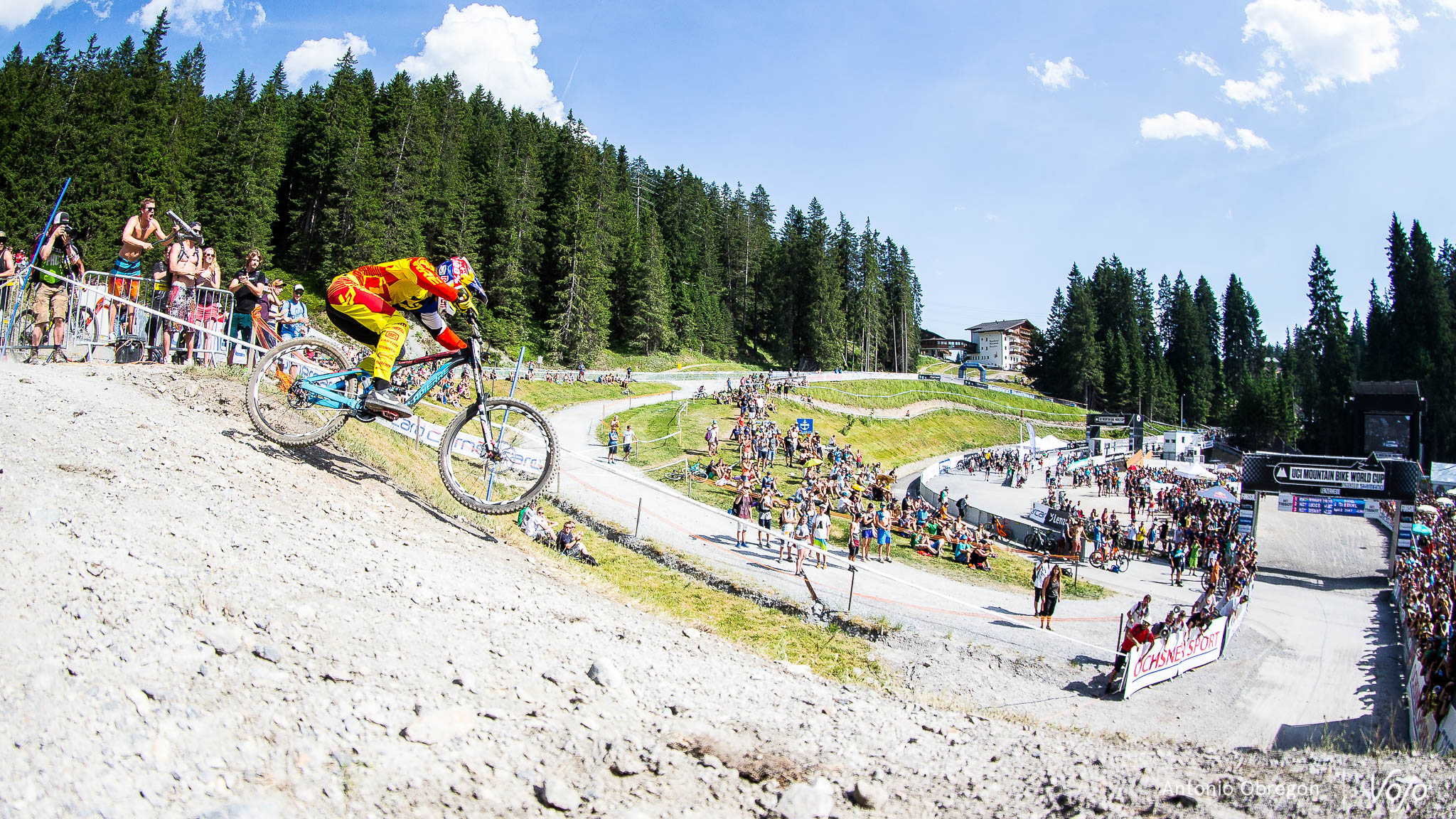 Lenzerheide_UCI_World_Cup_DH_2015_final_Porfoli_Elite_Copyright_Antonio_Obregon_VojoMag-87