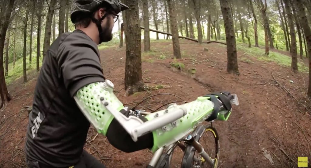 Un bras imprimé en 3D pour rerouler !