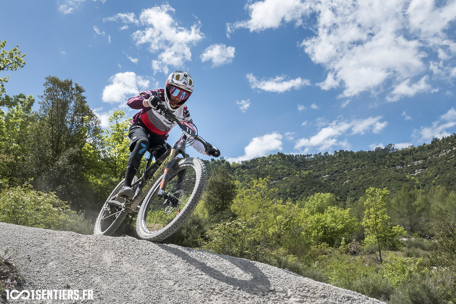 c8e90c4c-ad48-489b-9497-73933607c718