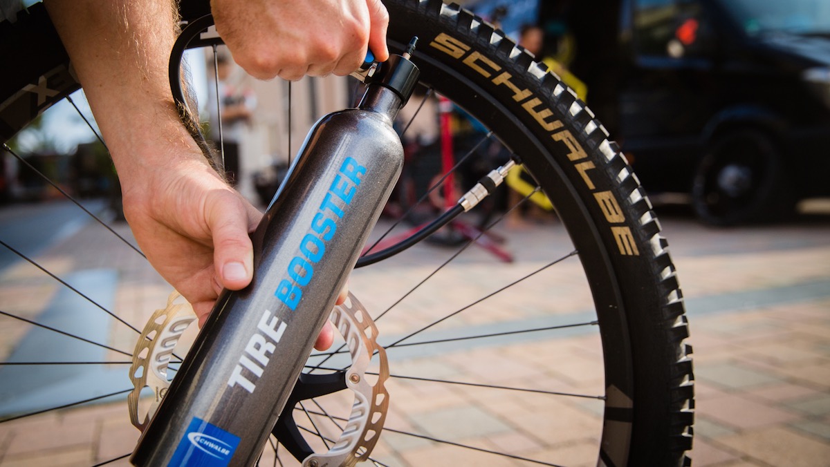Schwalbe Tire Booster : l&rsquo;accessoire spécial tubeless