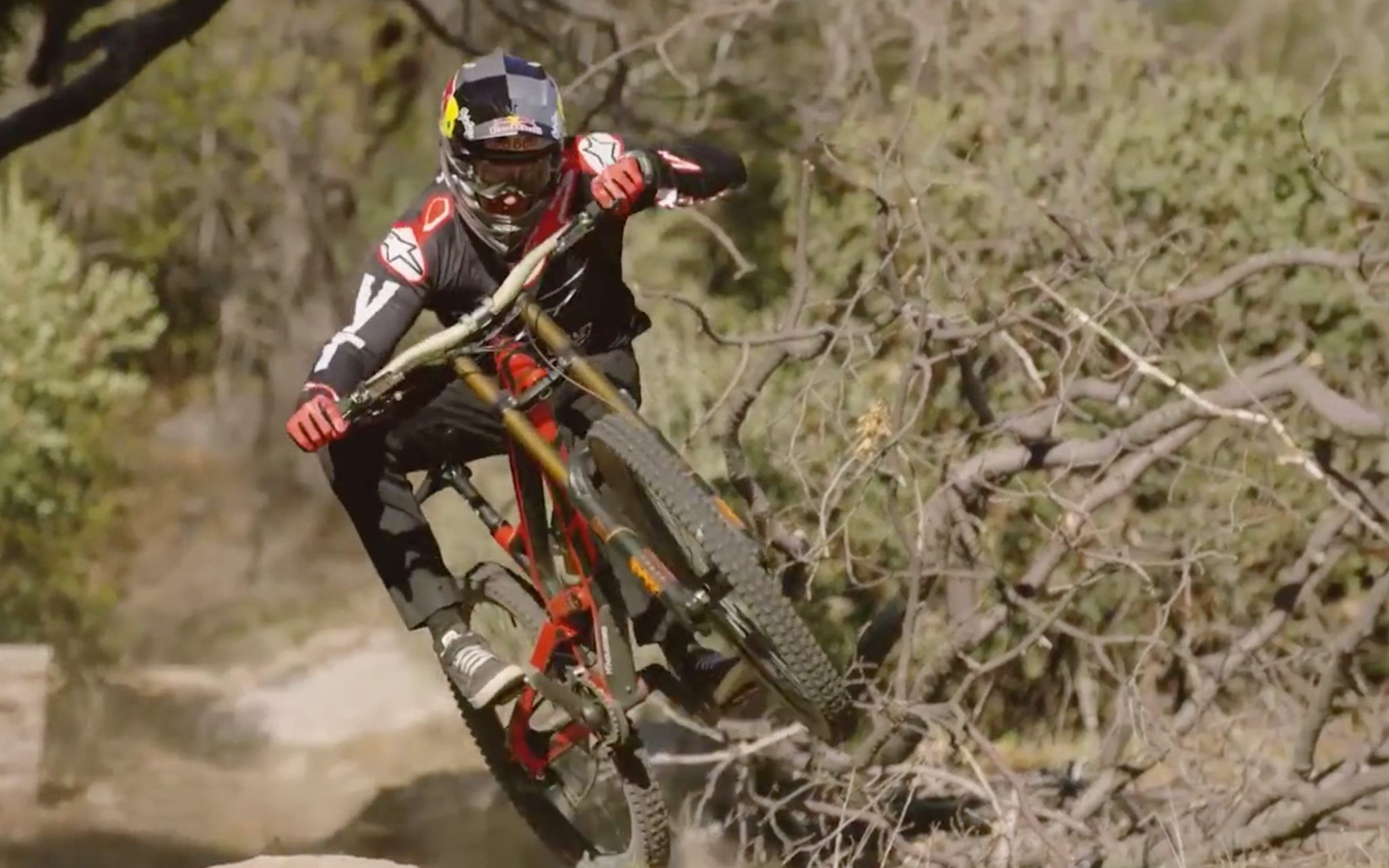 Aaron Gwin à l&rsquo;entraînement