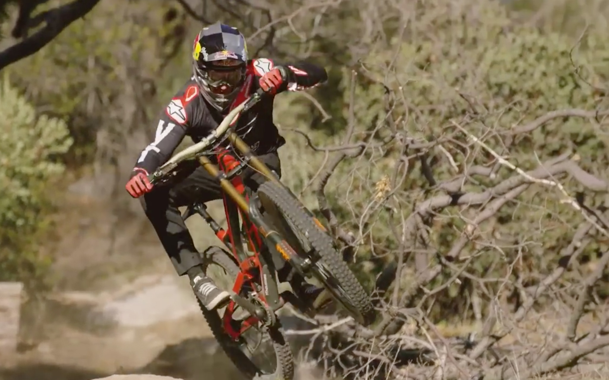 Aaron Gwin à l&rsquo;entraînement