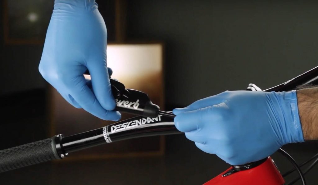 RockShox Reverb 1X Command : le montage expliqué