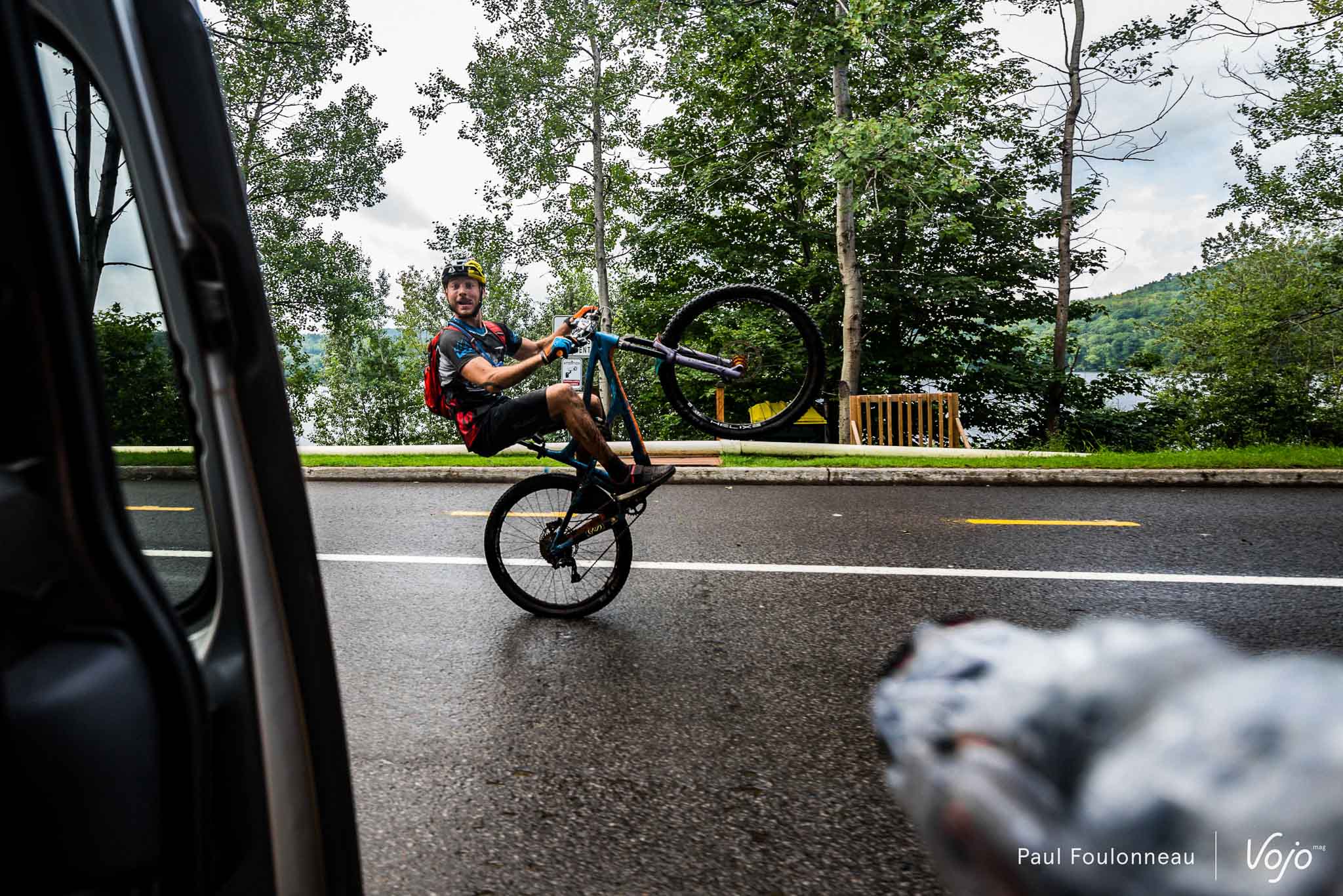 Un peu plus d’une heure sera nécessaire au vainqueur de l’étape, Marc-André Daigle, pour boucler ces vingt kilomètres de course. Florian, quant à lui, signera la course en une heure et demie tout en faisant le show !