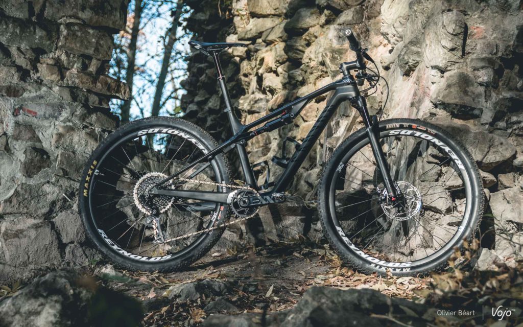 Test | Canyon Lux CF SLX 9.0 Pro Race : pas moins vite qu&rsquo;à fond !