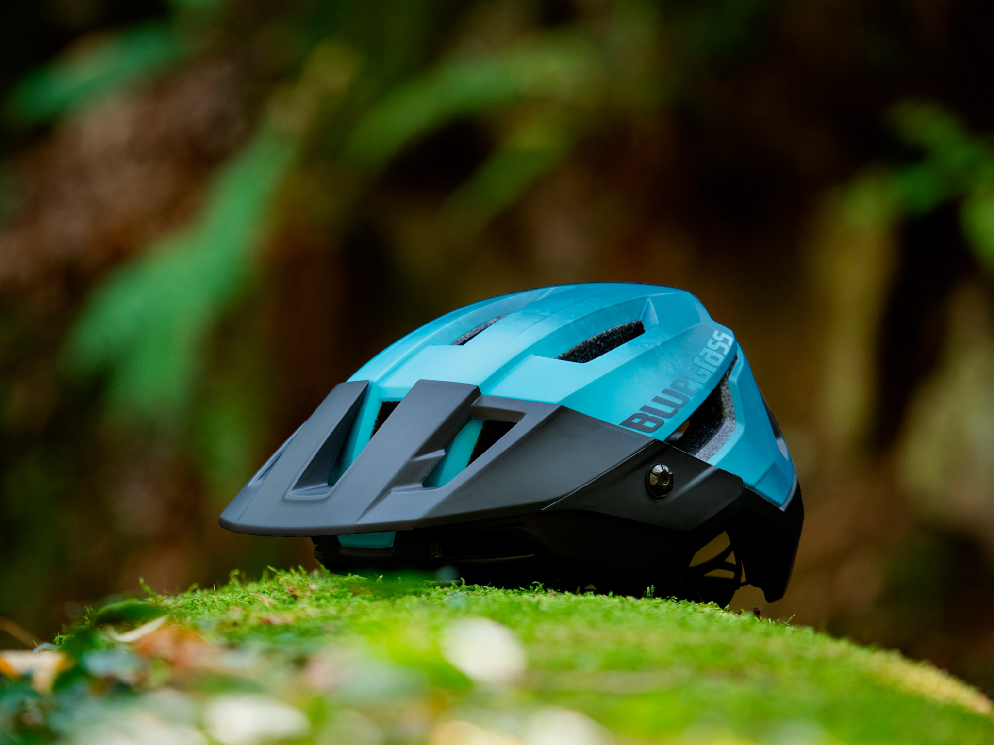 Nouveauté | Bluegrass Rogue : un casque polyvalent pour le trail et l&rsquo;enduro