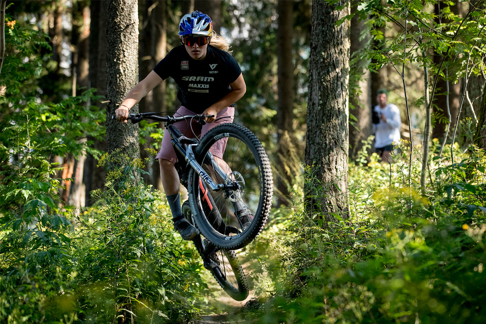 Vali Höll – It&rsquo;s a Vibe