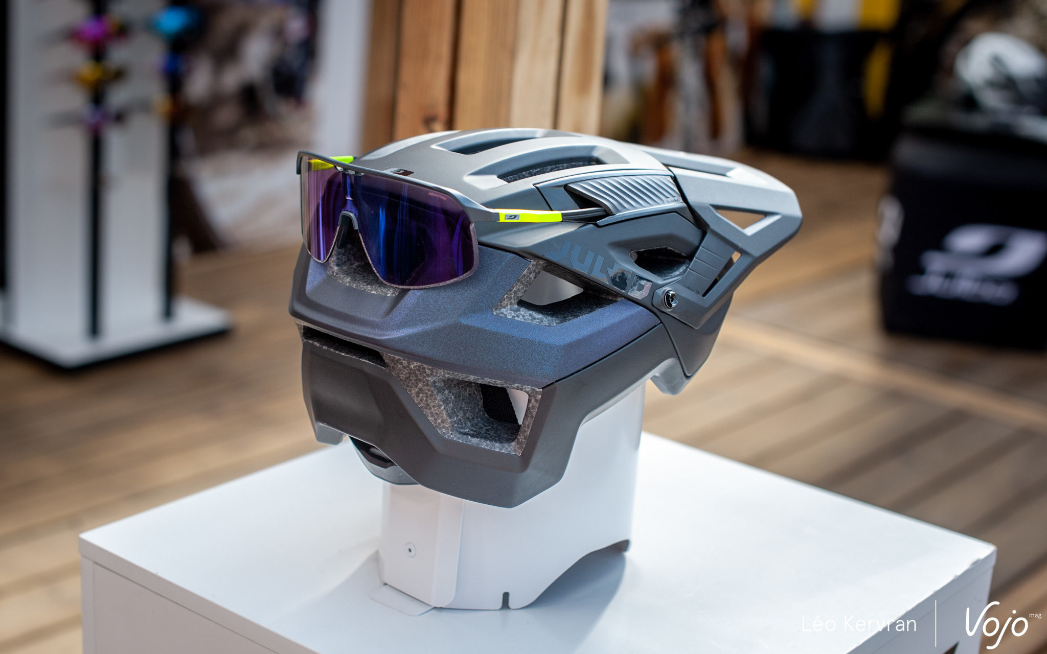 Roc d&rsquo;Azur 2022 | Julbo 2023 : des lunettes… mais aussi des casques !