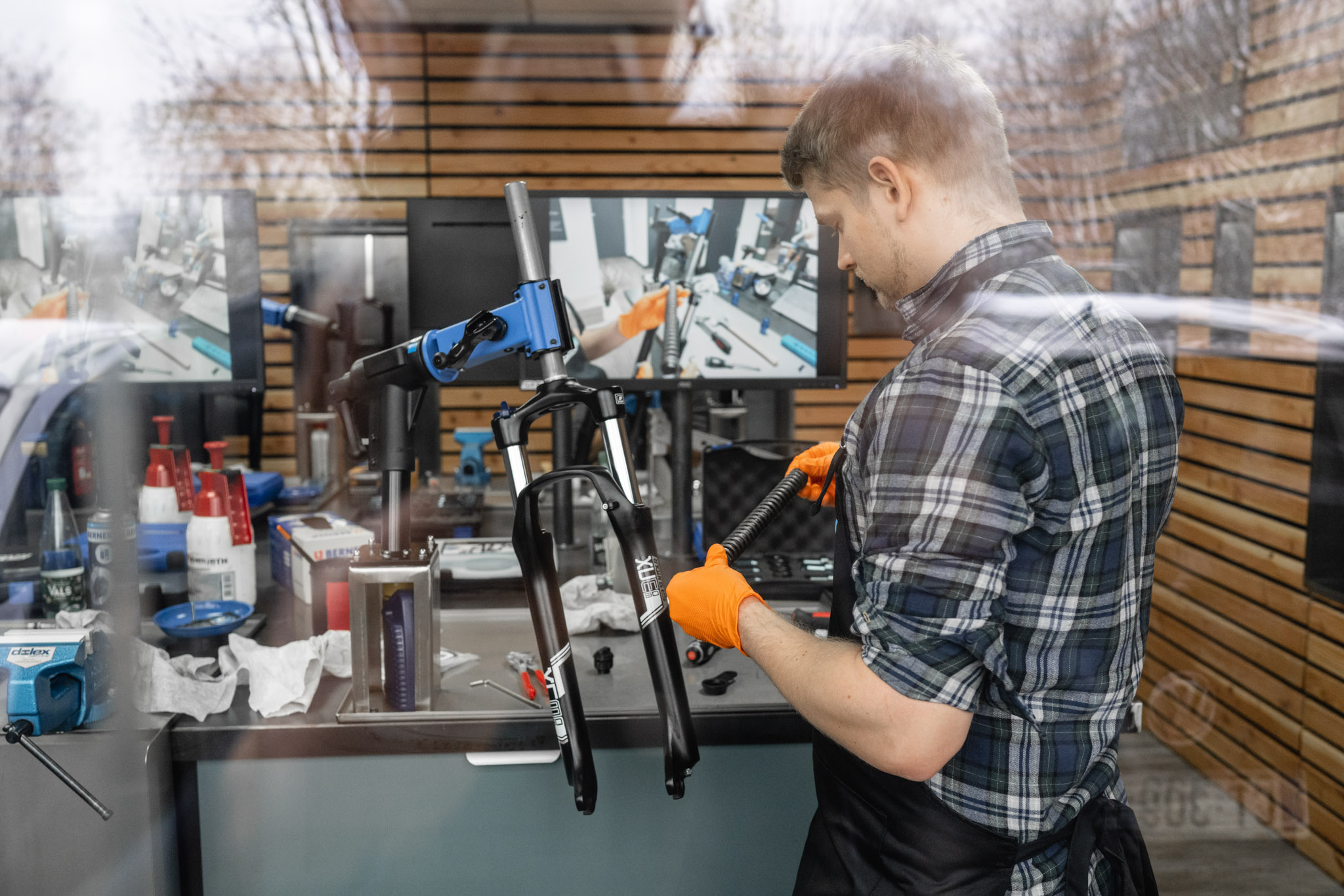 Visite | Les magasins à l&rsquo;école chez SR Suntour