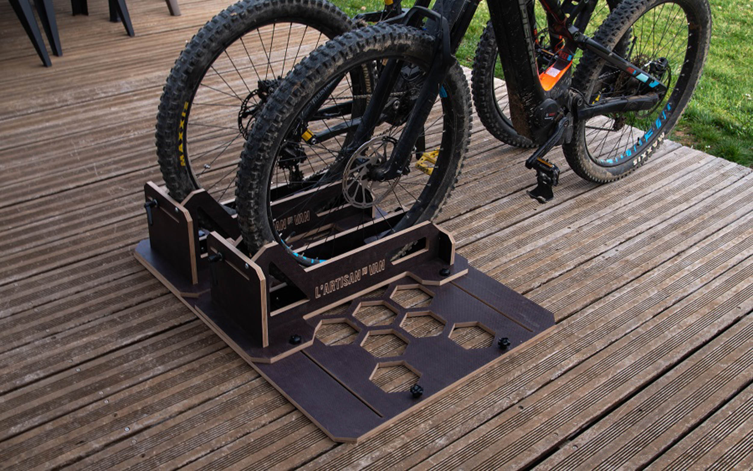 L&rsquo;artisan du Van : un support VTT artisanal pour votre van