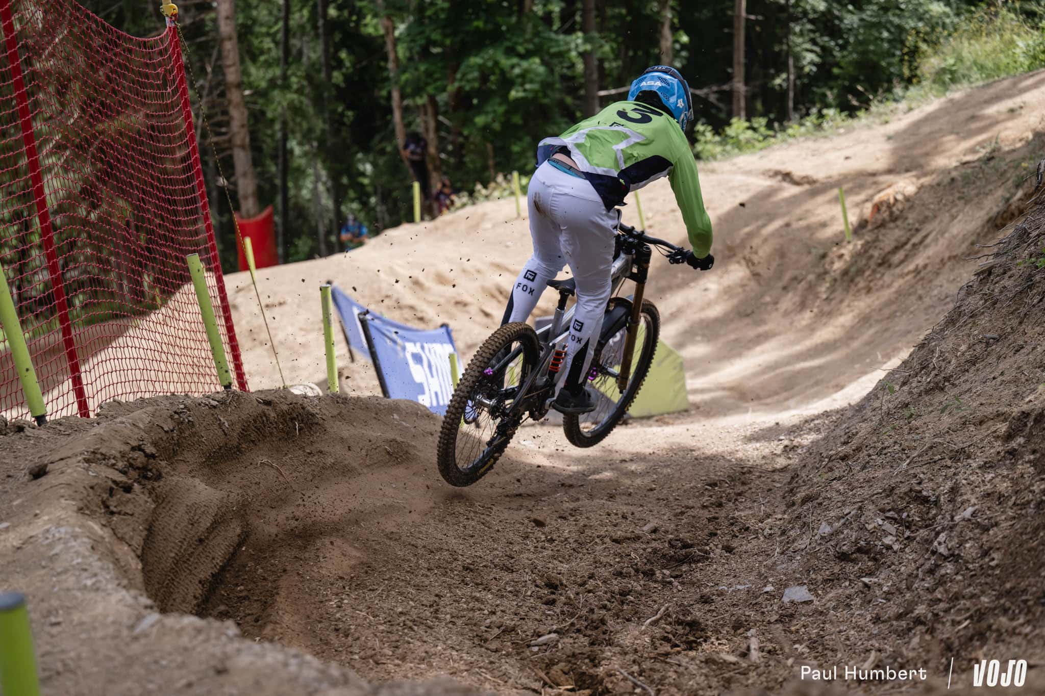 Les Gets | La descente avancée face aux conditions météo
