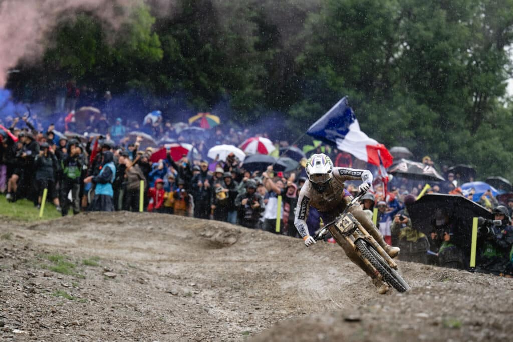 World Cup DH 2024 #5 – Les Gets | Amaury Pierron le magicien