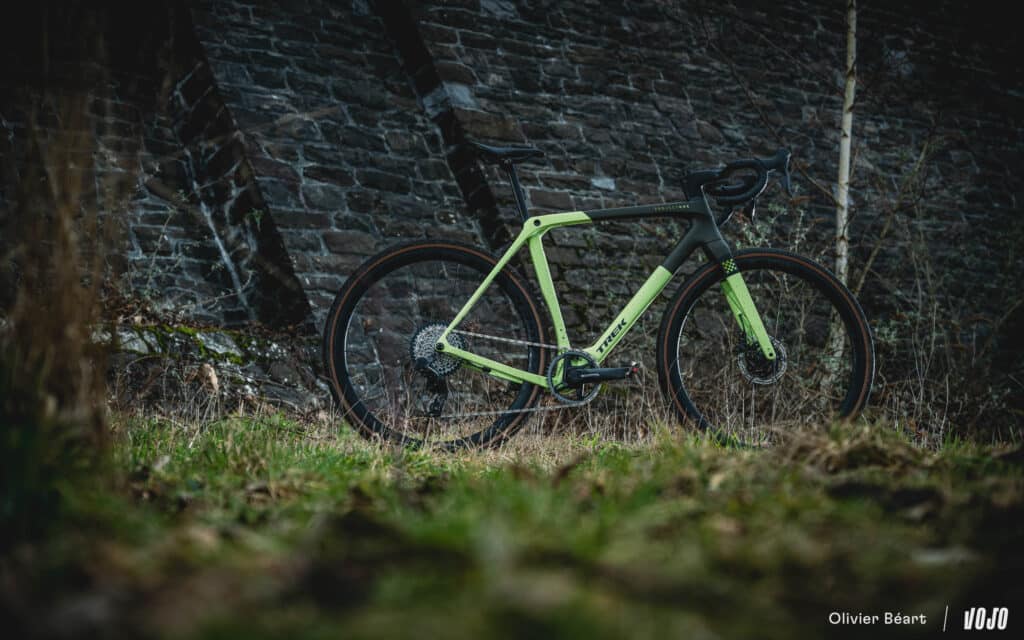 Test gravel | Trek Checkmate SLR 7 AXS : fast and serious