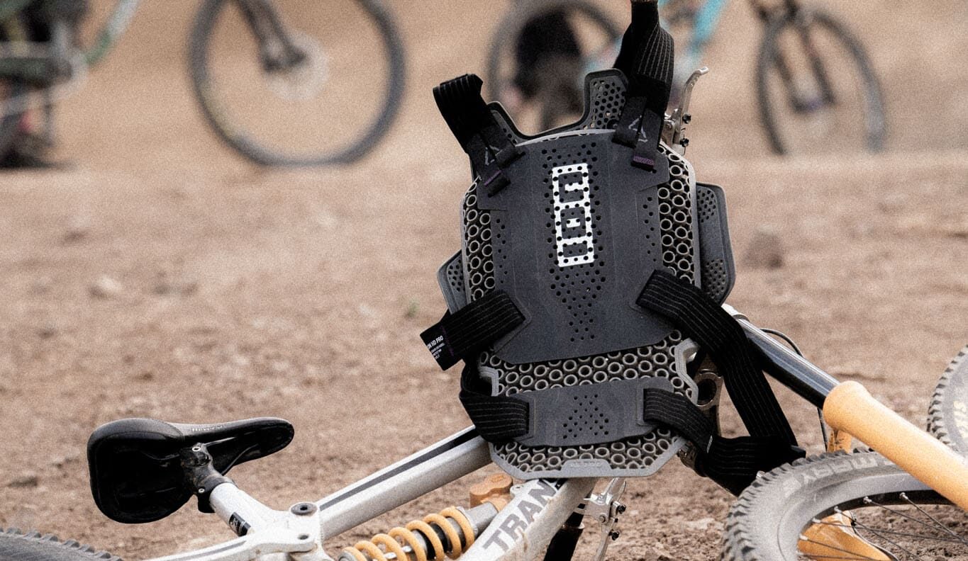 Nouveauté I ION présente son premier plastron : le Arcon HD Pro