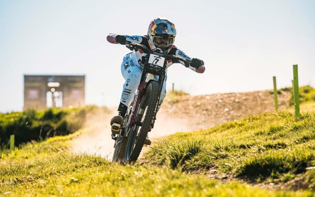 DH World Cup 2025 | Loudenvielle : les qualifs dominées par Myriam Nicole et Amaury Pierron