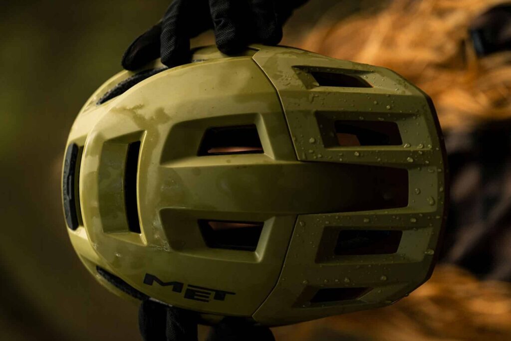 MET annonce son nouveau casque jet enduro : le Shelter