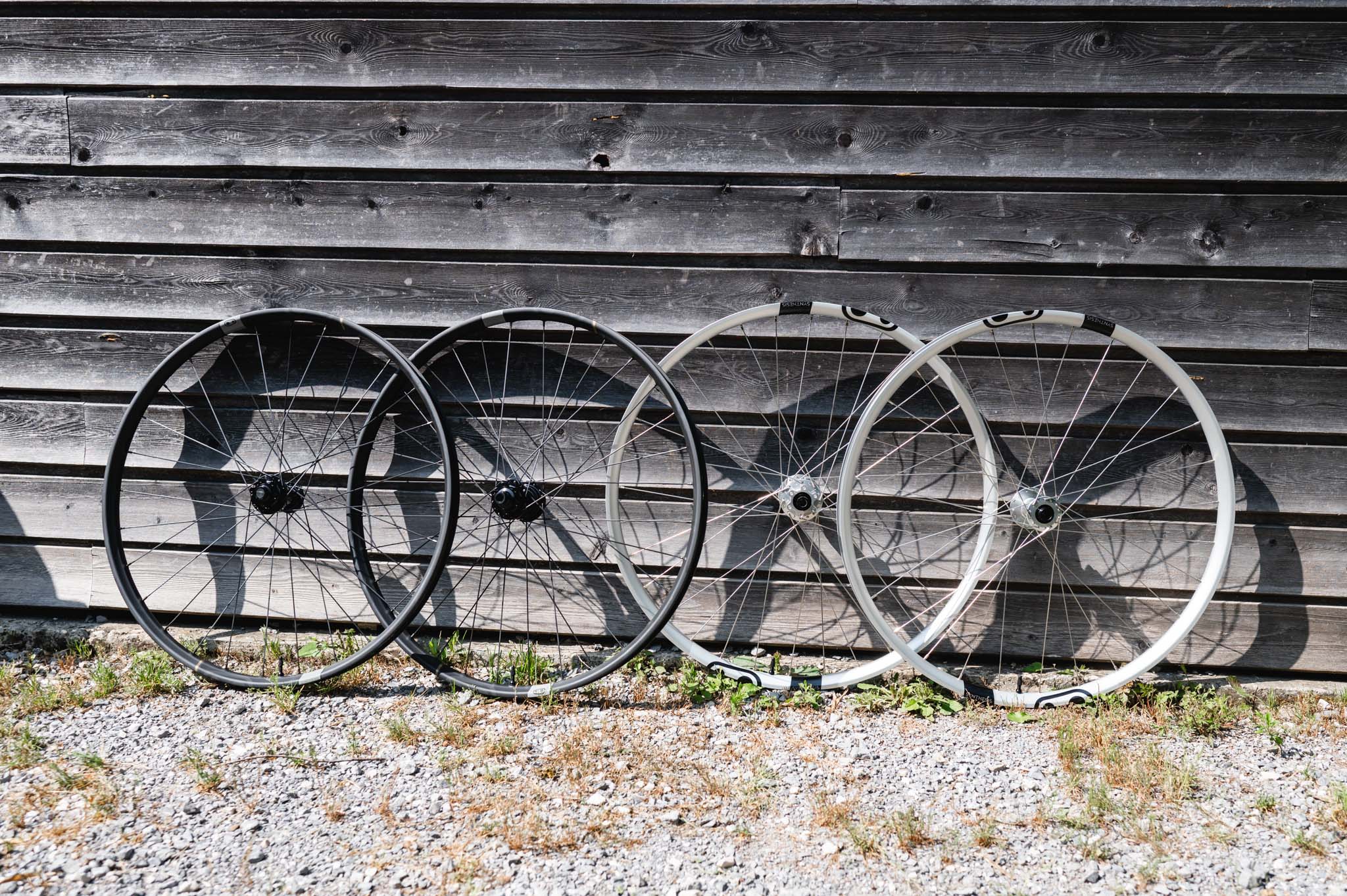 Roues VTT aluminium vs carbone : quelles roues Crankbrothers Synthesis choisir ?