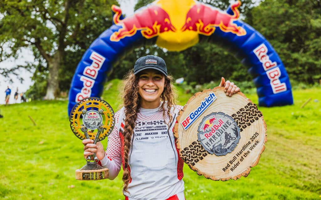 Red Bull Hardline 2025 | Louise Ferguson, première gagnante, marque l’histoire
