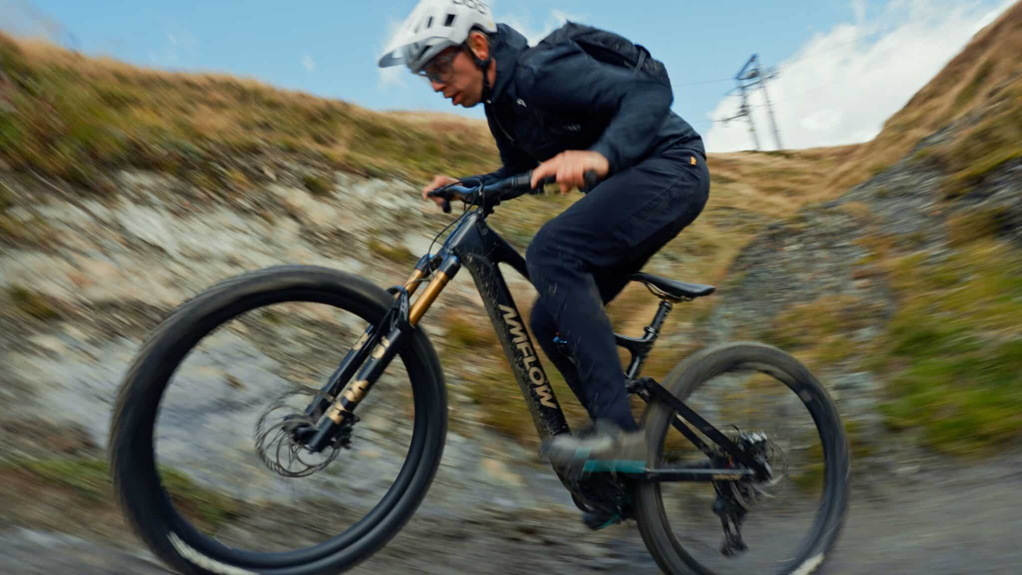 De la France à la Suisse en VTTAE Amflow PL et moteur Avinox